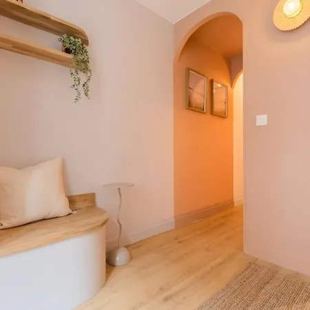 Petit Studio Proche Commodites Avec Parking Apartman *